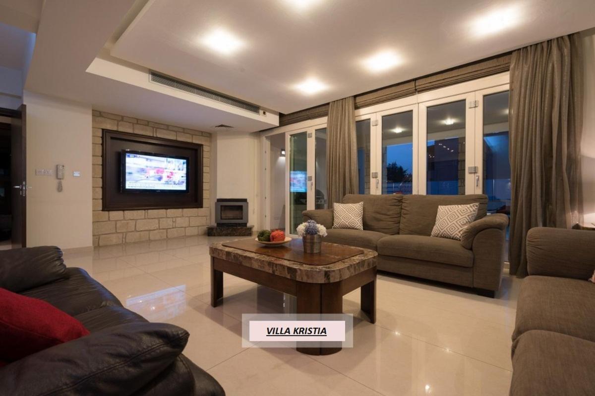 Villa Kristia Paphos Extérieur photo