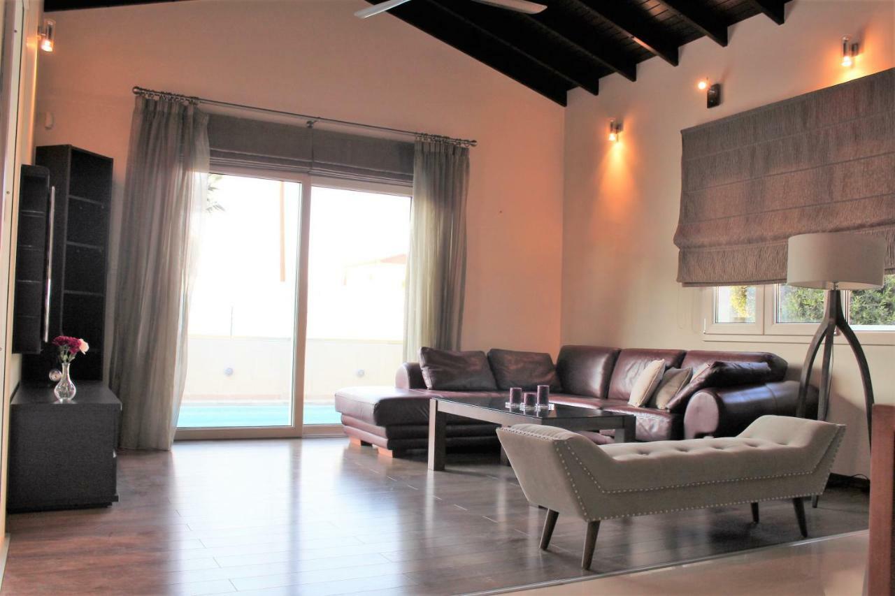 Villa Kristia Paphos Extérieur photo