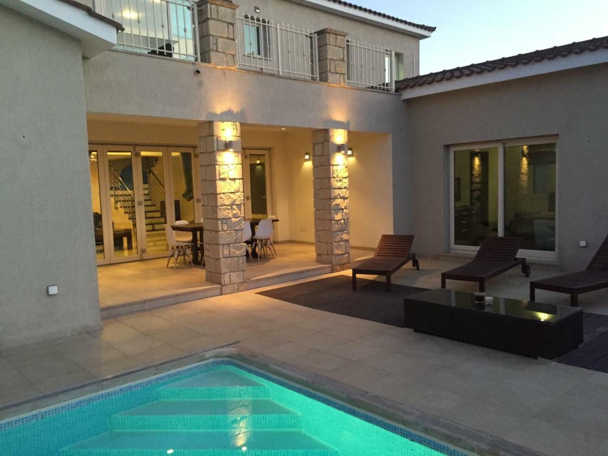 Villa Kristia Paphos Extérieur photo